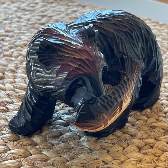 Artisan bear wood carving with fish unmarked likely Ainu art Hokkaido Japan - Picture 5 of 17